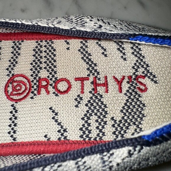 Rothy's Maritime Tiger Print Classic Slip-On Sneaker in Size 7 - Picture 5 of 9